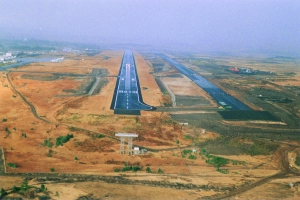 발주처: 민간항공청 / 공사기간:  1997/03/06 ~ 2000/12/31 / 계약금액: 29,977천미불<br/>기존 Addis Ababa 국제공항에 활주로, 유도로, 배수 공사, 펜스 및 외곽 도로를 건설하는 공사