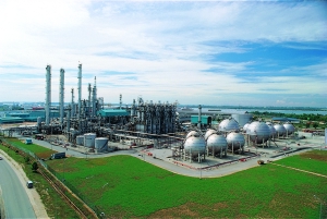 발주처: 타이탄석유화학(주) / 공사기간:  1990/12/27 ~ 1993/06/30 / 계약금액: 49,648천미불<br/>Malaysia, Johor 지역 내 Ethylene 230,000 MTPA, 프로필렌 100,000 MTPA 생산규모의 Plant Erection 공사
