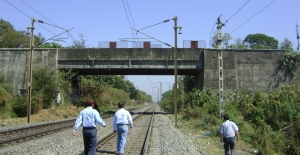 발주처: 인도화물전용철도공사 / 공사기간:  2012/03/19 ~ 2012/07/25 / 계약금액: 106천미불<br/>인도 화물전용철도 Dadri-Rewari & Vadodara-JNPT 구간 2단계 공사기술자문 용역